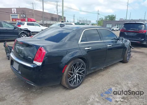 2017 Chrysler 300C из США, поврежденный, VIN 2C3CCAEG6HH551934